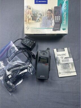 Vintage Motorola Brick Cellular  Cell Phone MicroTAC 650e Works
